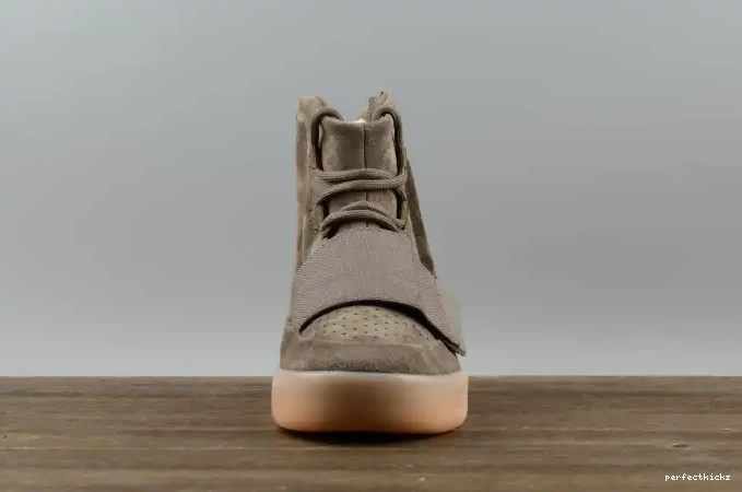 Boost Brown adidas Light Yeezy BY2456 750 0608